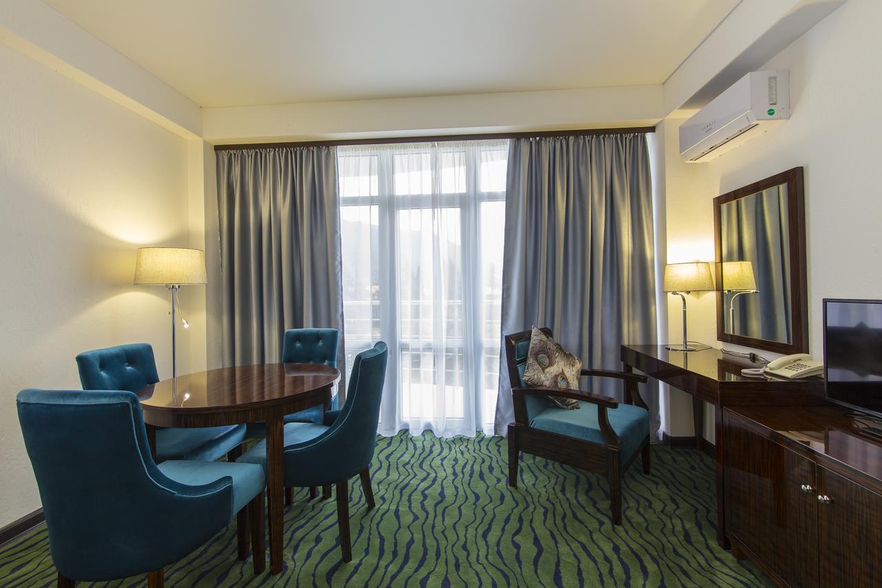 Sunrise Garden Hotel 3* 加格拉 外观 照片