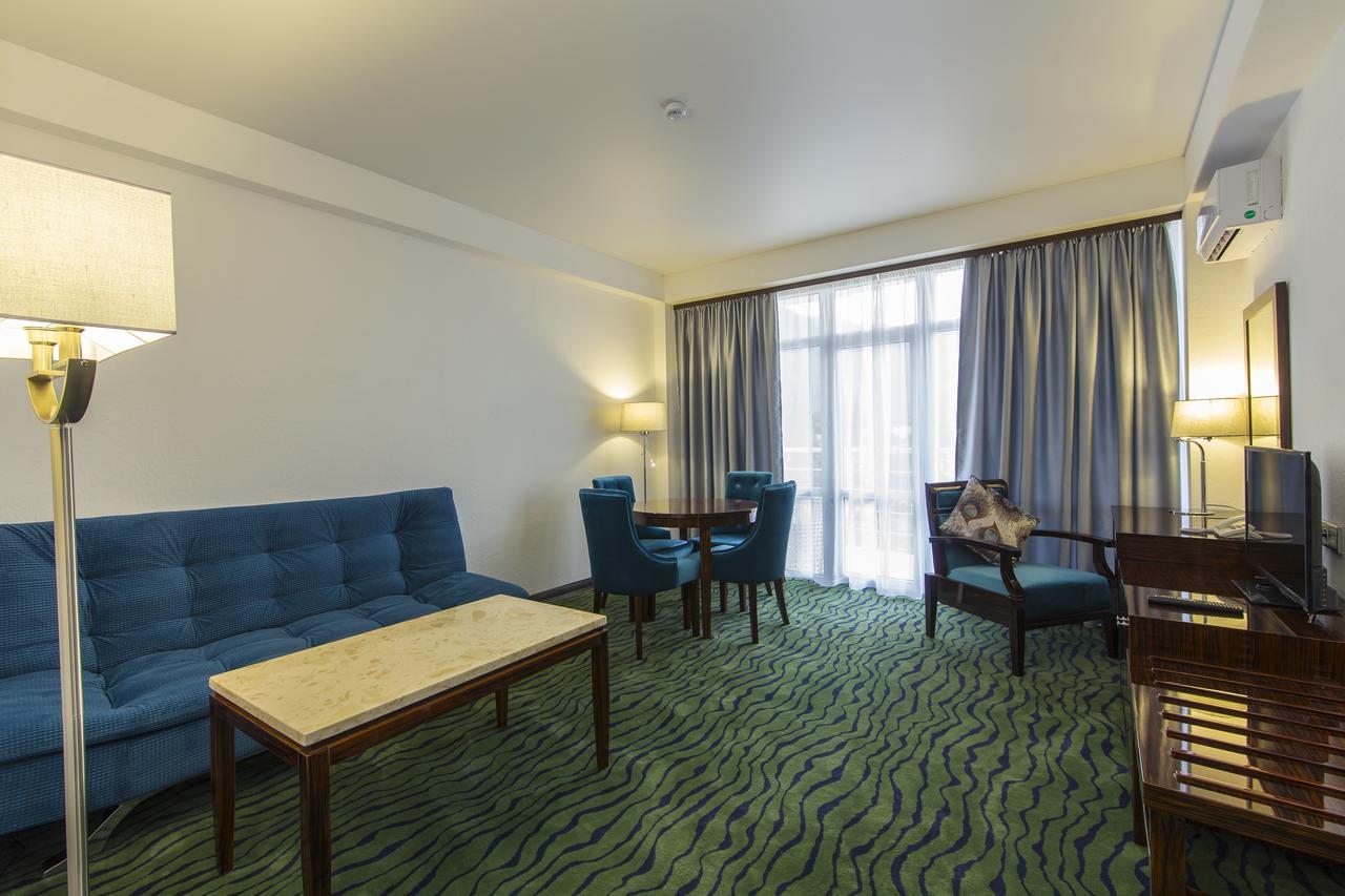 Sunrise Garden Hotel 3* 加格拉 外观 照片
