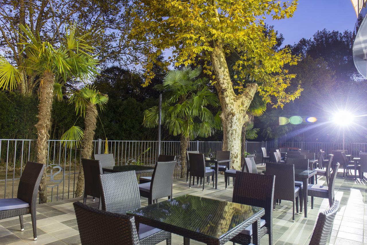 Sunrise Garden Hotel 3* 加格拉 外观 照片