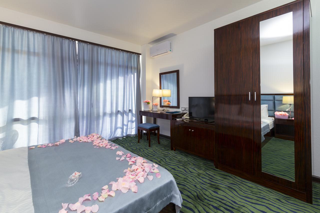 Sunrise Garden Hotel 3* 加格拉 外观 照片