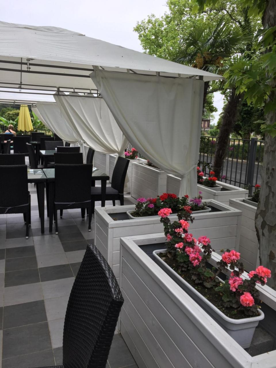 Sunrise Garden Hotel 3* 加格拉 外观 照片